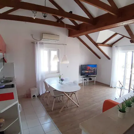 Apartment Liliana With Wonderful Sea View Near The Beaches