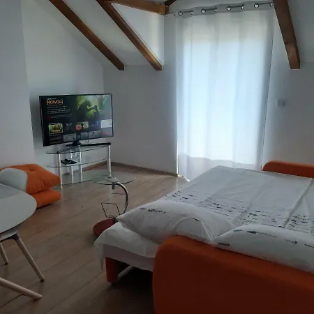 Apartment Liliana With Wonderful Sea View Near The Beaches *