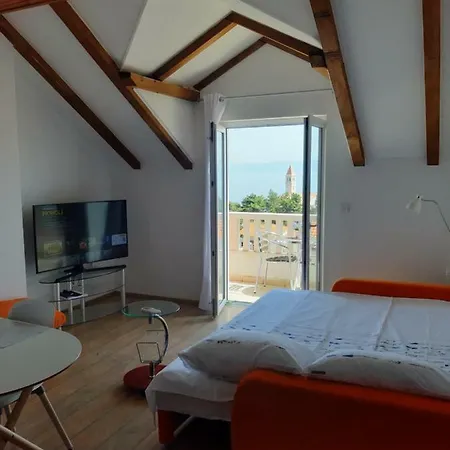 Liliana With Wonderful Sea View Near The Beaches Apartment Bol